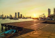 Muelles de plástico reciclado en la bahía de Cartagena