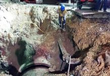 Aguas de Cartagena repara fisura en colector de alcantarillado acuacar