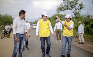 Gobernador Turbay lideró maratón de inspección de obras viales en Bolívar dumek-turbay-paz