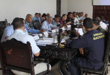 Alcalde y taxistas en dialogo sobre seguridad